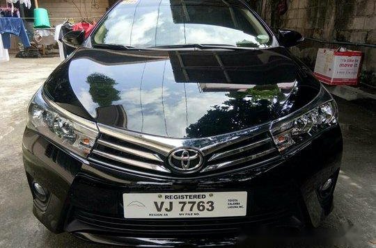 Sell Black 2017 Toyota Corolla Altis Automatic Gasoline at 5200 km 