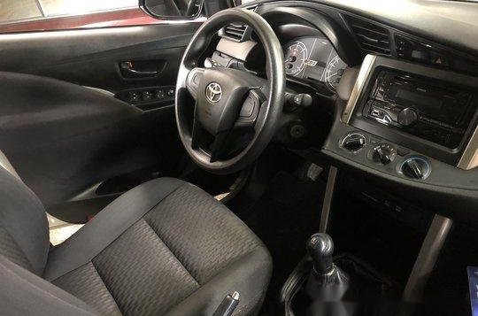 Selling Silver Toyota Innova 2017 Manual Diesel at 6800 km -6