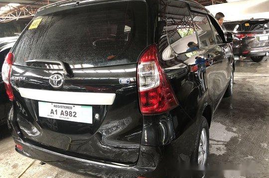 Selling Black Toyota Avanza 2018 in Quezon City -1