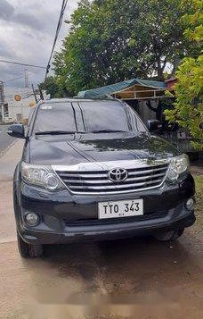 Black Toyota Fortuner 2012 for sale in Santa Cruz