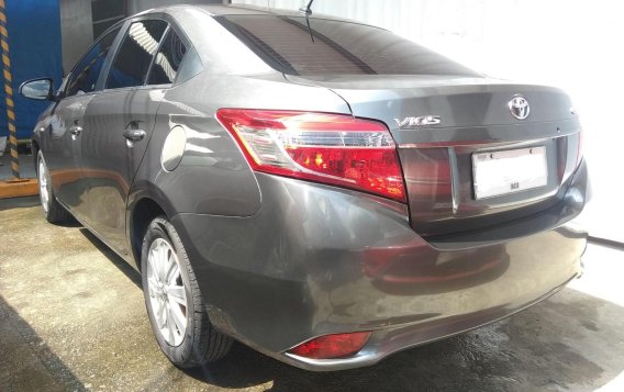 Grey Toyota Vios 2015 Sedan Automatic Gasoline for sale-2