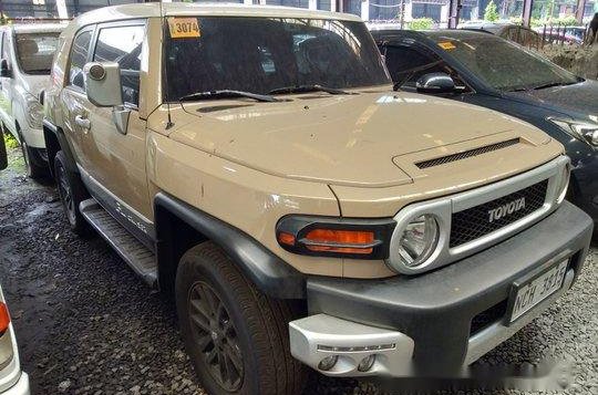 Beige Toyota Fj Cruiser 2016 Automatic Gasoline for sale-2