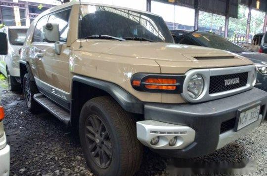 Beige Toyota Fj Cruiser 2016 Automatic Gasoline for sale-3