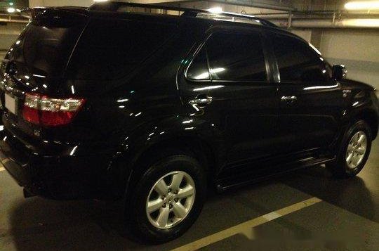 Sell Black 2009 Toyota Fortuner in Quezon City -1