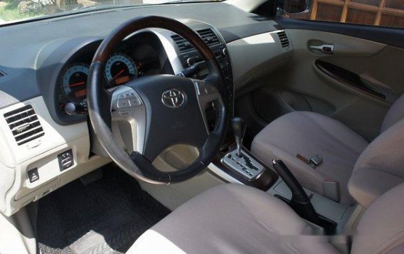 Sell 2012 Toyota Corolla Altis in Paranaque-6