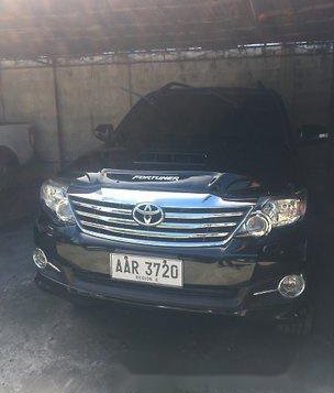 Selling Black Toyota Fortuner 2015 Automatic Diesel at 46000 km 