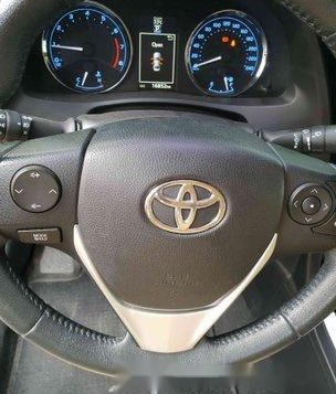 Black Toyota Corolla Altis 2018 at 15000 km for sale-9