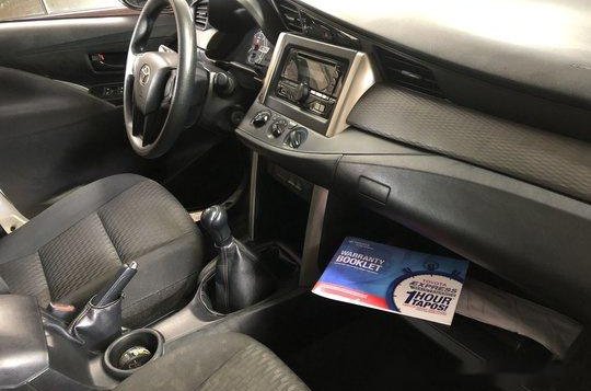 Selling Silver Toyota Innova 2017 Manual Diesel at 6800 km -5