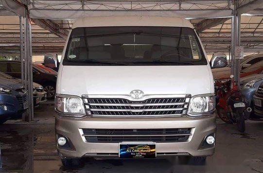 Selling White Toyota Hiace 2013 Automatic Diesel at 47000 km -1