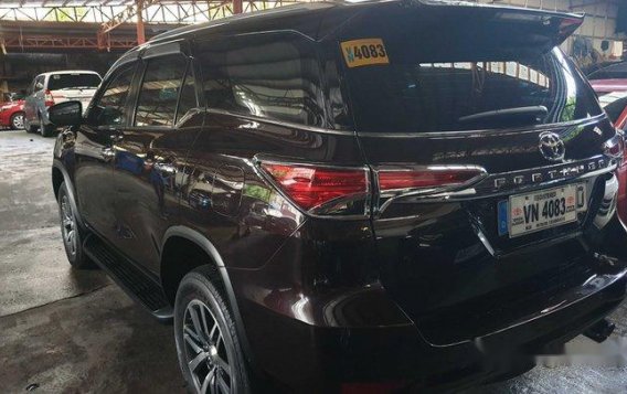 Selling Brown Toyota Fortuner 2018 Automatic Diesel at 28500 km -3