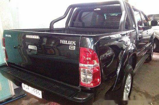 Selling Black Toyota Hilux 2015 in Bulacan-1