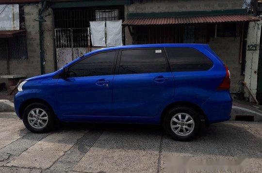 Selling Blue Toyota Avanza 2016 in Marikina-1