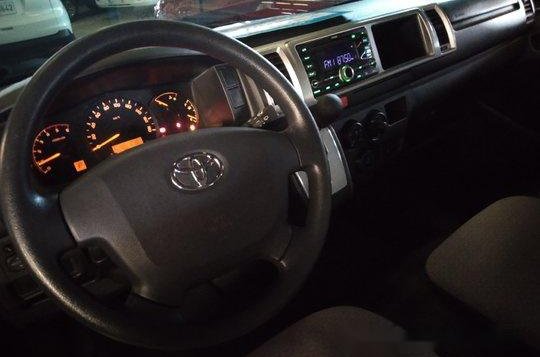 Selling Black Toyota Hiace 2016 at 11000 km-5