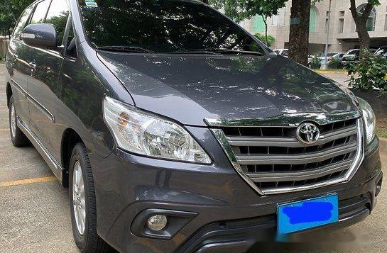 Grey Toyota Innova 2014 at 59000 km for sale-4