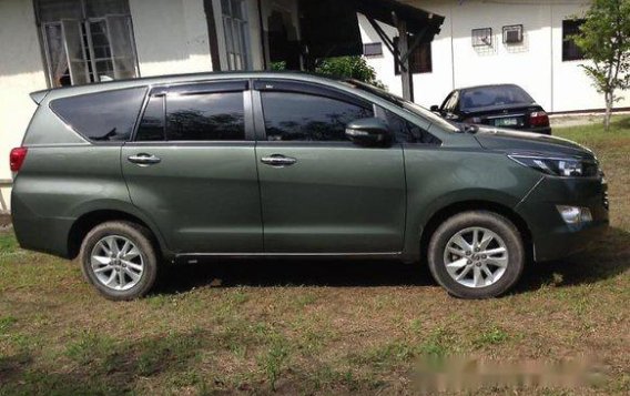 Selling Toyota Innova 2017 at 17000 km -1