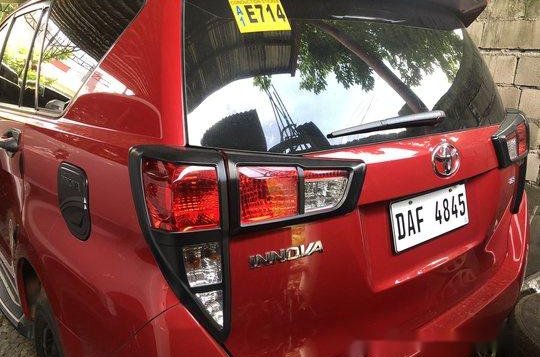 Red Toyota Innova 2017 Manual Diesel for sale-3