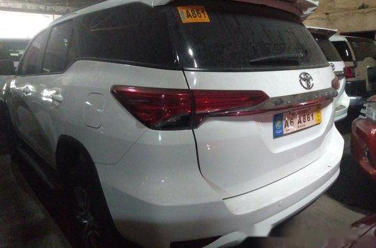 Selling White Toyota Fortuner 2018 Automatic Diesel -5