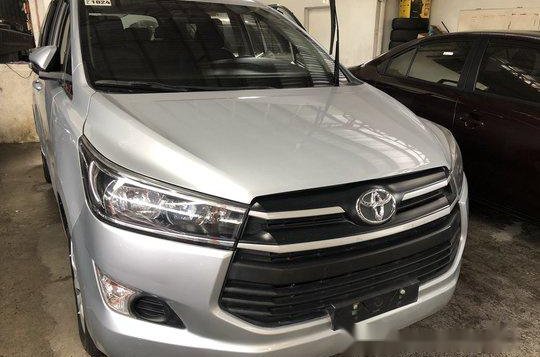 Selling Silver Toyota Innova 2017 Manual Diesel at 6800 km 