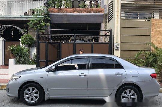 Silver Toyota Corolla Altis 2010 Manual Gasoline for sale -2