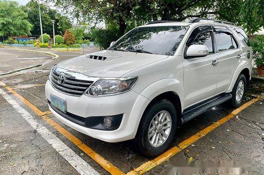 White Toyota Fortuner 2014 Automatic Diesel for sale -1