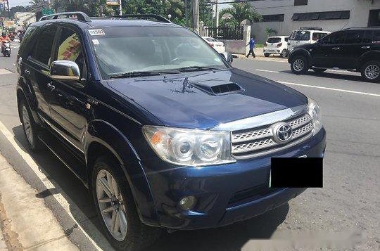 Sell Blue 2007 Toyota Fortuner in Rizal 