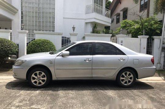 Silver Toyota Camry 2004 Automatic Gasoline for sale -3