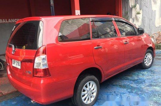 Selling Red Toyota Innova 2016 Automatic Diesel at 42186 km -3