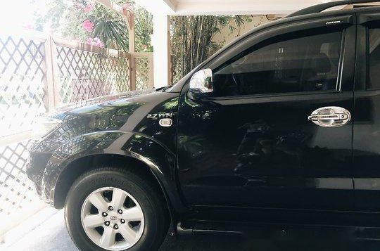 Black Toyota Fortuner 2009 Automatic Gasoline for sale -16
