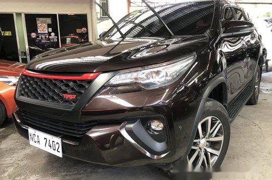 Selling Brown Toyota Fortuner 2018 at 27000 km -1