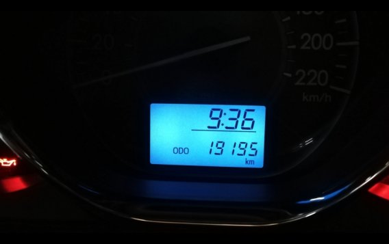 Sell 2015 Toyota Vios Sedan Manual Gasoline at 19195 km -6