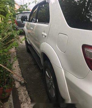 Selling White Toyota Fortuner 2009 Automatic Gasoline-5