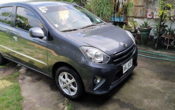 Grey Toyota Wigo 2014 at 60000 km for sale-1