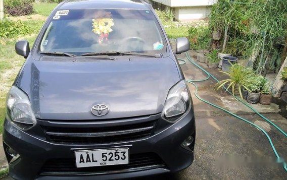 Grey Toyota Wigo 2014 at 60000 km for sale-3