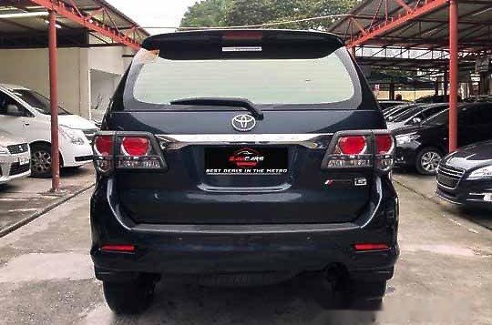 Selling Black Toyota Fortuner 2014 at 42000 km-3