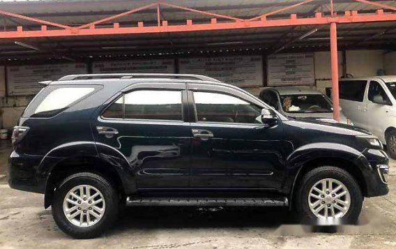 Selling Black Toyota Fortuner 2014 at 42000 km-1