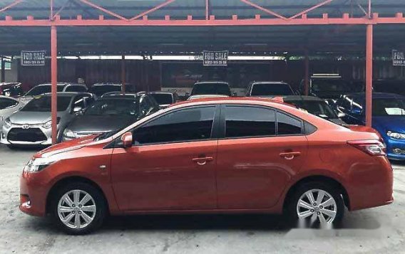 Selling Orange Toyota Vios 2017 at 26000 km-1