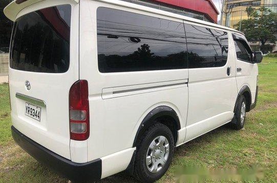 Selling Toyota Hiace 2016 Manual Diesel-4