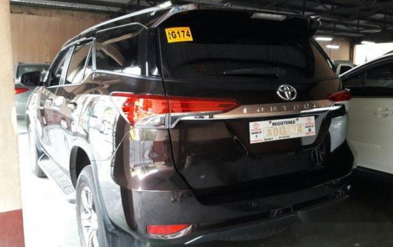 Brown Toyota Fortuner 2018 Automatic Diesel for sale-5