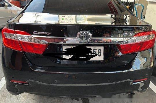 Selling Black Toyota Camry 2015-4