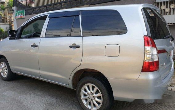 Sell Silver 2015 Toyota Innova at 22000 km -2