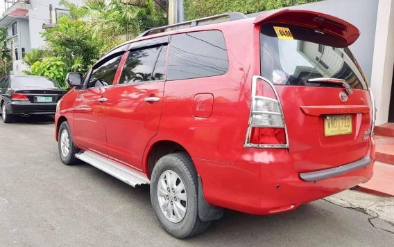 Red Toyota Innova 2013 for sale in Manila-6