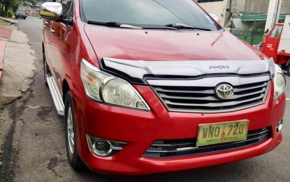 Red Toyota Innova 2013 for sale in Manila-7