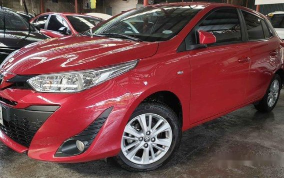 Red Toyota Yaris 2018 for sale 