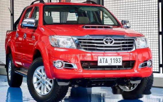 Selling Red Toyota Hilux 2015 Manual Diesel 