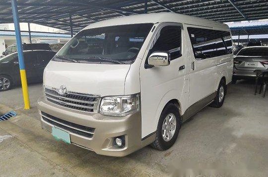 Selling Toyota Hiace 2013 Automatic Diesel -1