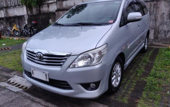 Toyota Innova 2014 at 75000 km for sale 