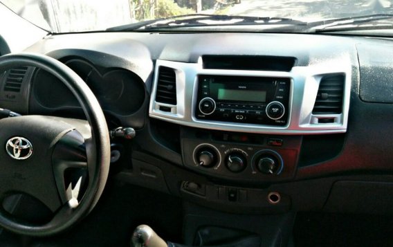 2012 Toyota Hilux for sale in Rizal-6