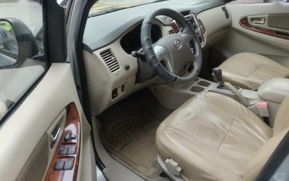 Toyota Innova 2014 at 75000 km for sale -5