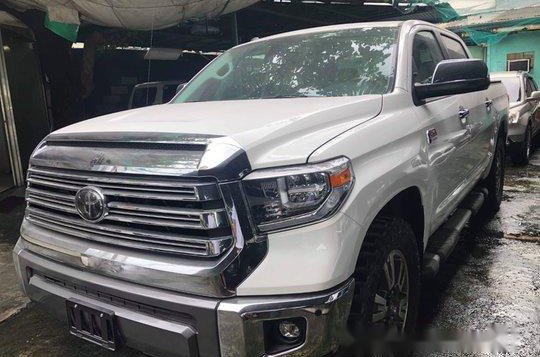 Selling White Toyota Tundra 2019 Automatic Diesel  -1