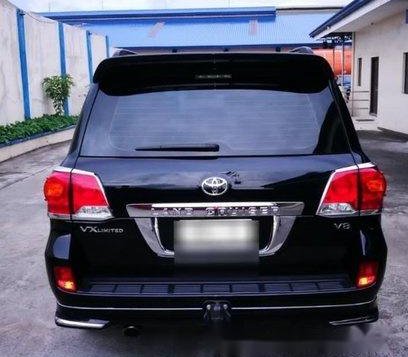 Black Toyota Land Cruiser 2015 at 16100 km for sale-2